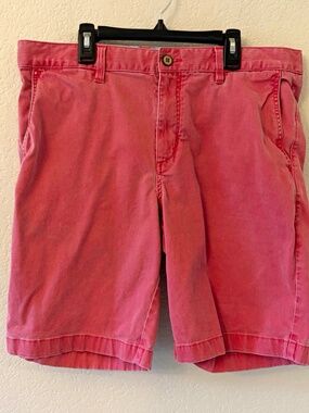 Tommy Bahama Mens Size 35 Chino Shorts Faded Red